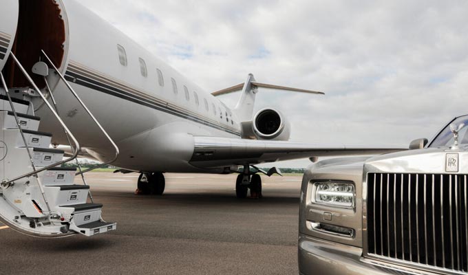Luxurious Airport Limo Services